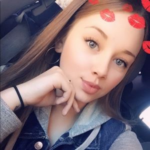 Meet your Posher, Marissa